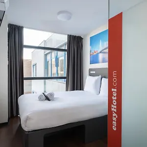 Easyhotel Centre Hotel