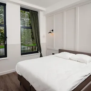 Hotel Mr.lewis, Rotterdam